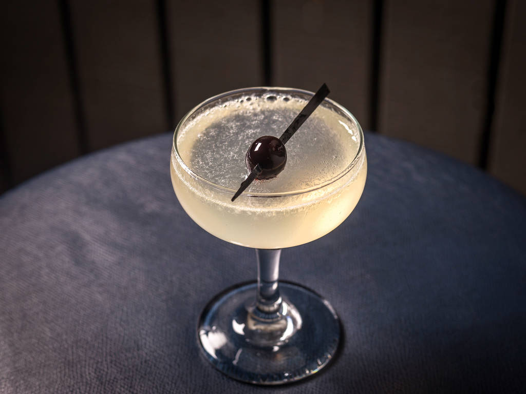 Find the best French 75 cocktails in NYC at restaurants and bars
