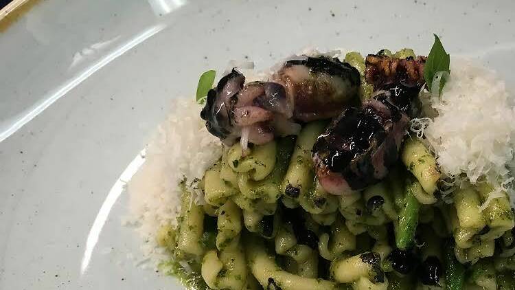 Café del Gallery: 'Cascarecce' al pesto de mongeta verda i sípia