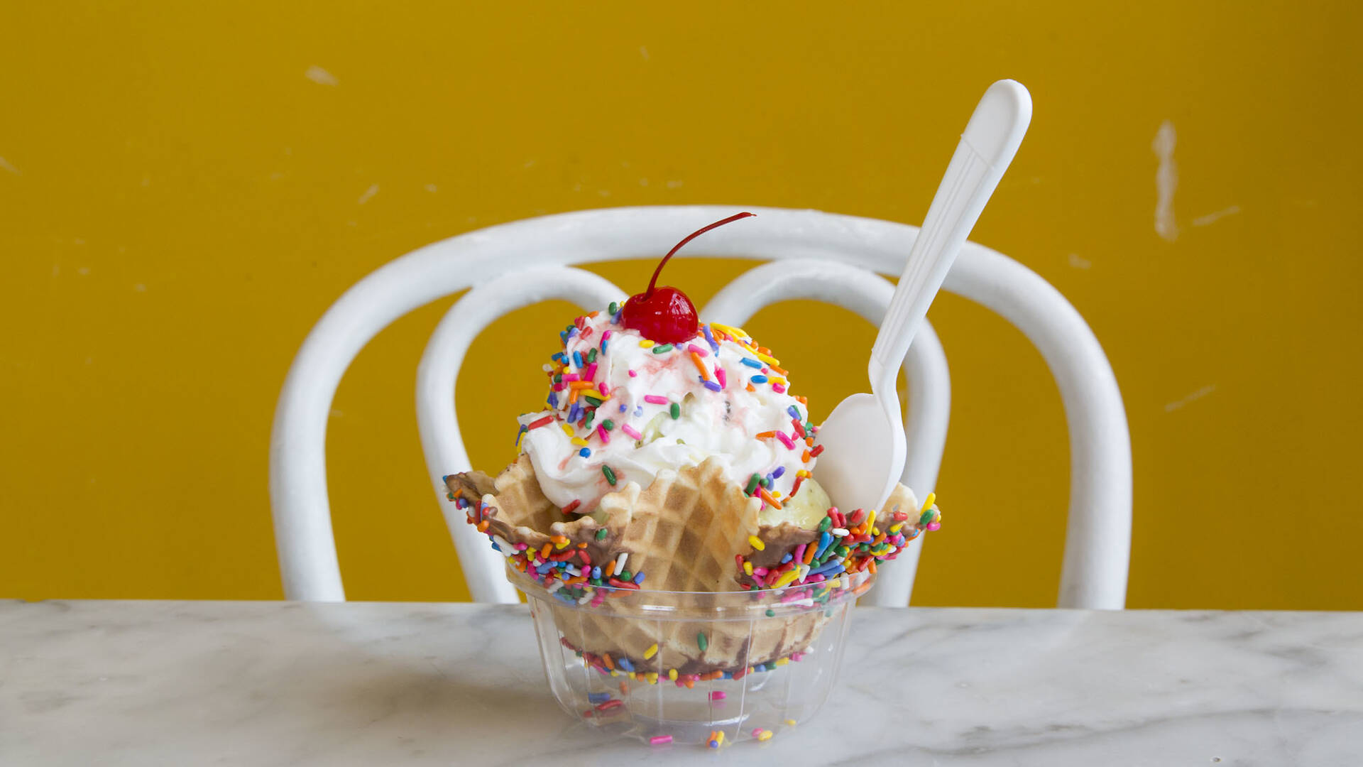 Cameron's Ice Cream and Grill Restaurants in Lincoln Park, Chicago