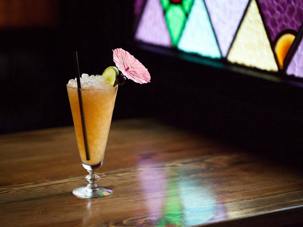 15 Best Bars in Los Angeles That You Should Drink at in 2021