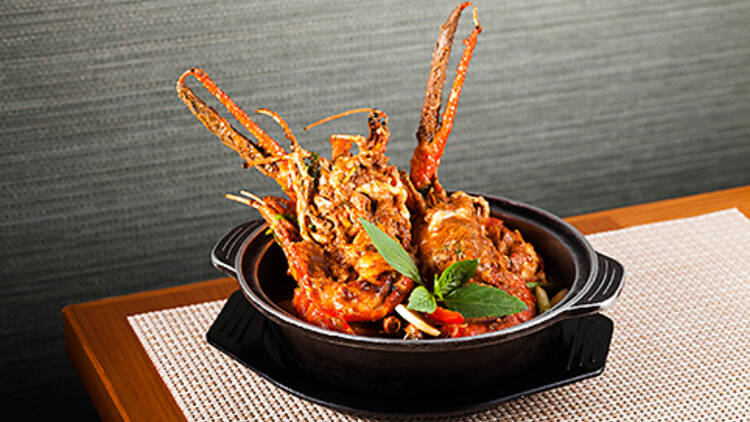 Mekong River Prawns in Clay Pot (An Nam)