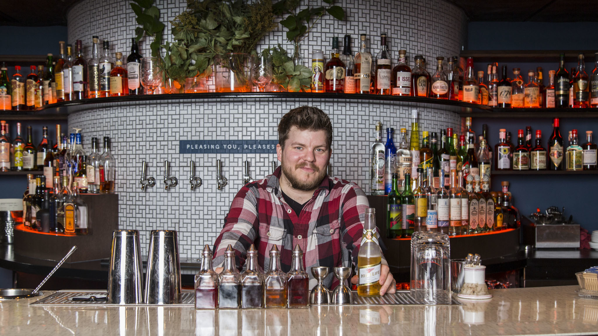 Dustin Drankiewicz of Moneygun talks cocktails and bars