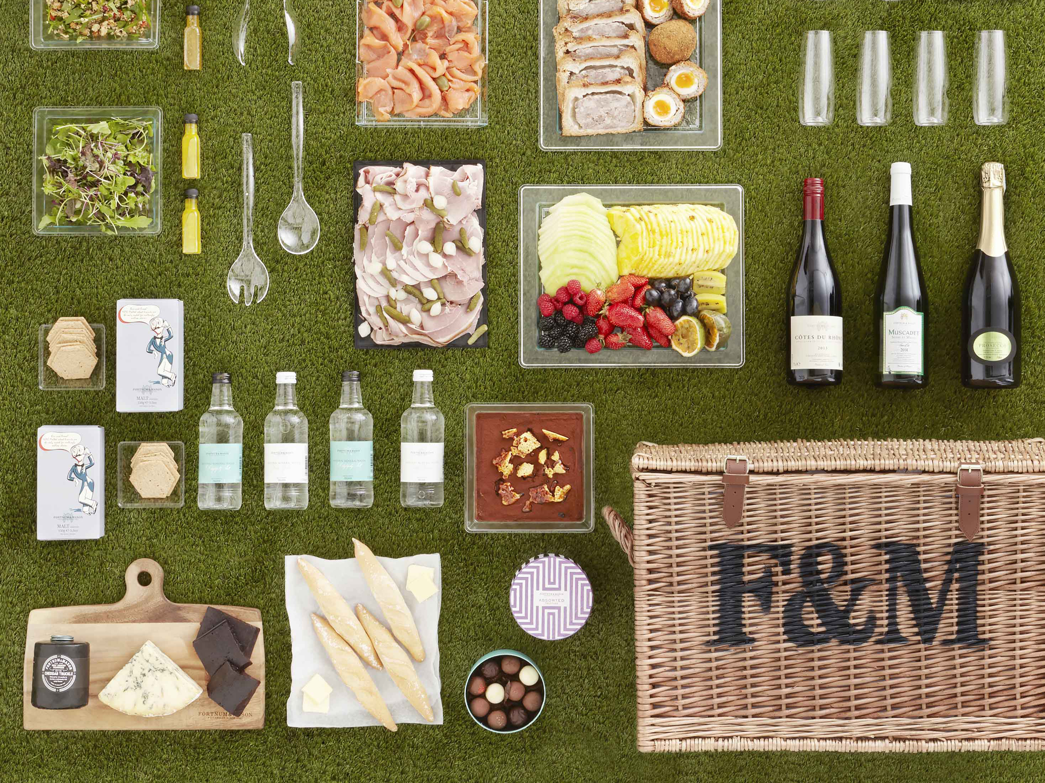 8 Proper Packed Lunches London’s Best Picnic Hampers