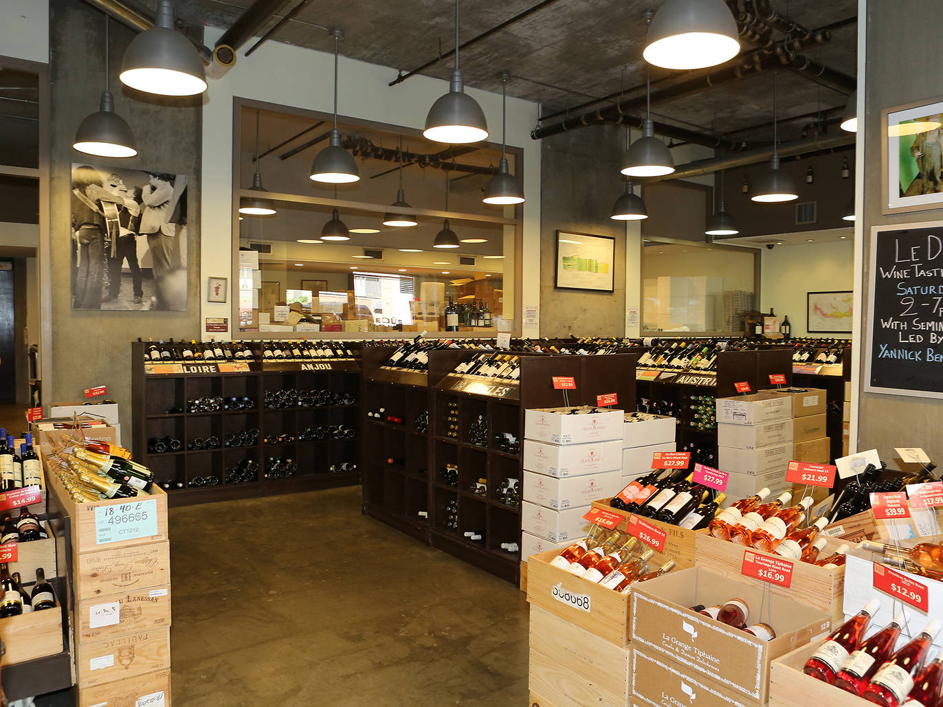 Best wine stores in NYC for wine tasting and well stocked bottles