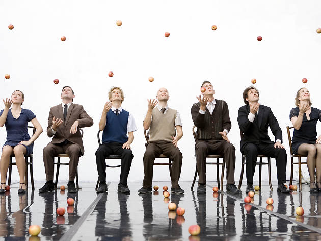 Paris quartier d'été : clap de fin pour Patrice Martinet Smashed de Gandini Juggling