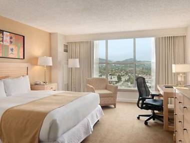 Hilton Los Angeles North/Glendale Hilton Los Angeles North/Glendale