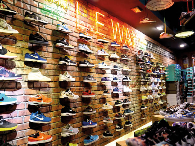 vans store in singapore