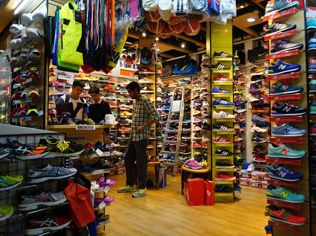 Sports World | Shopping in Queenstown 