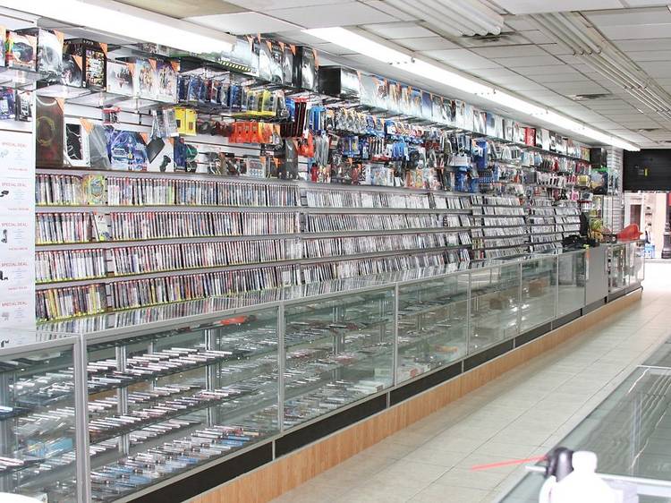 NY's Best Non-Chain Gaming Stores - CBS New York