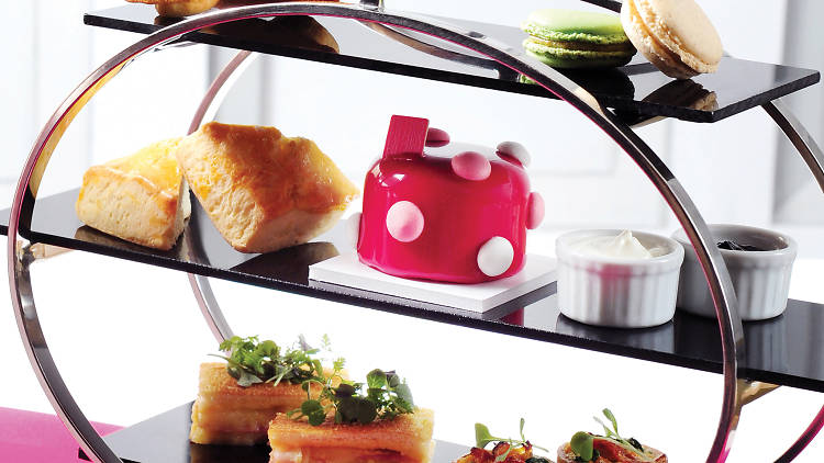 Fauchon Paris Le Café afternoon tea set