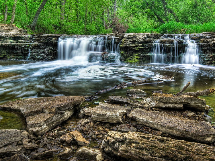 Hit these hiking trails near Chicago