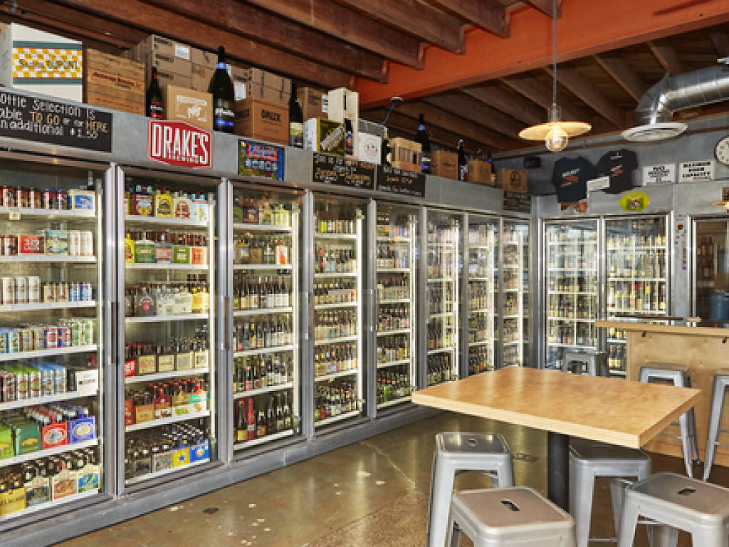 Best Beer Bars in Los Angeles, from Brewpubs to Beer Gardens