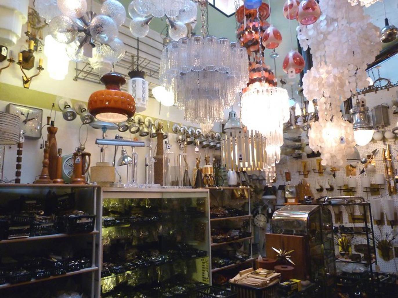 Best antique stores in Los Angeles for hidden gems