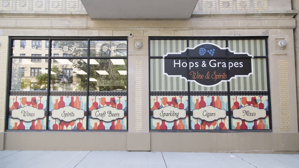 Hops & Grapes Shopping in Rogers Park, Chicago