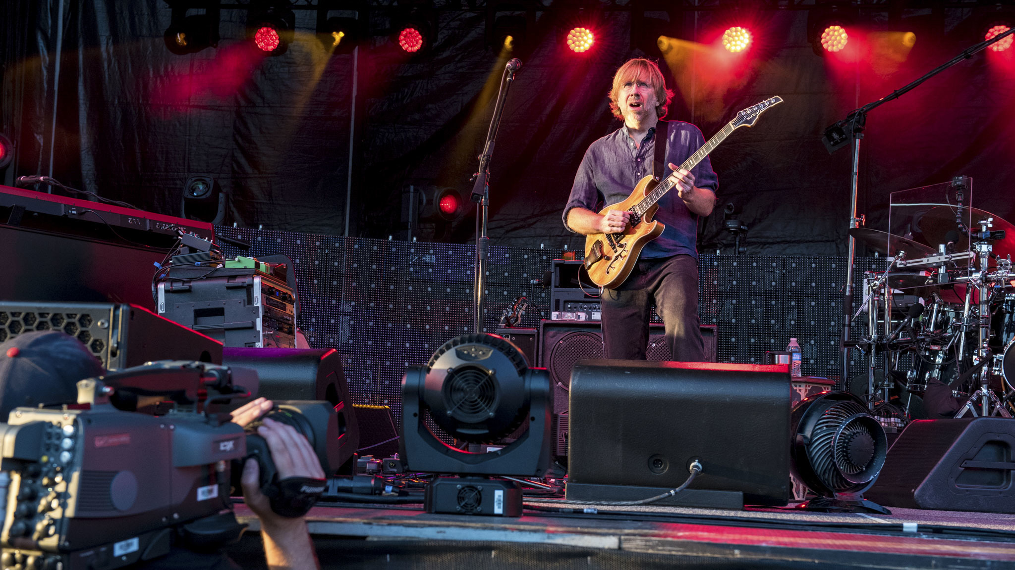 Photos of Phish playing in Chicago at Wrigley Field