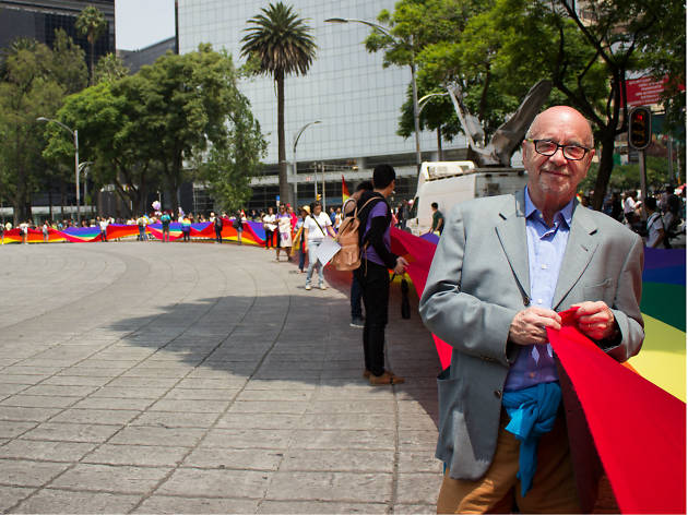 Marcha del Orgullo LGBTTTI en la CDMX Bandera Monumental en la Marcha del Orgullo LGBTTTI en la CDMX