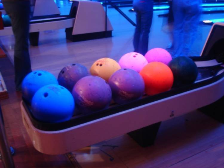 THURSDAYS: Bowlerama!