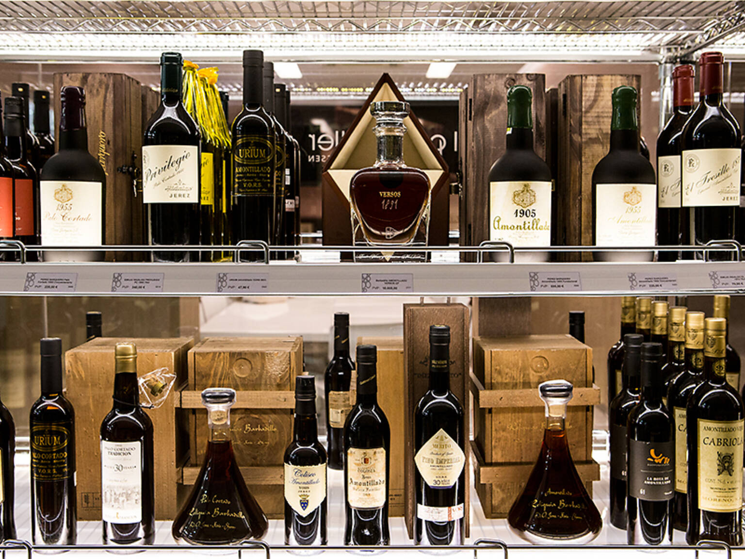 12 Best Barcelona Wine Bars Right Now