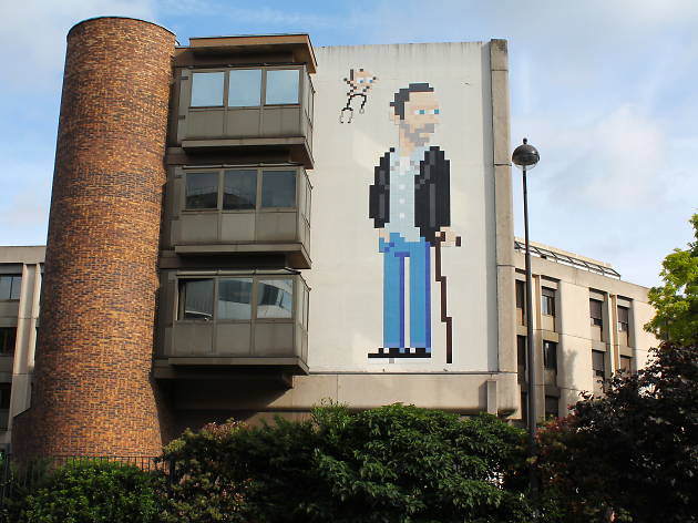 Docteur House (by Invader) à la Pitié-Salpêtrière Docteur House (by Invader) à la Pitié-Salpêtrière