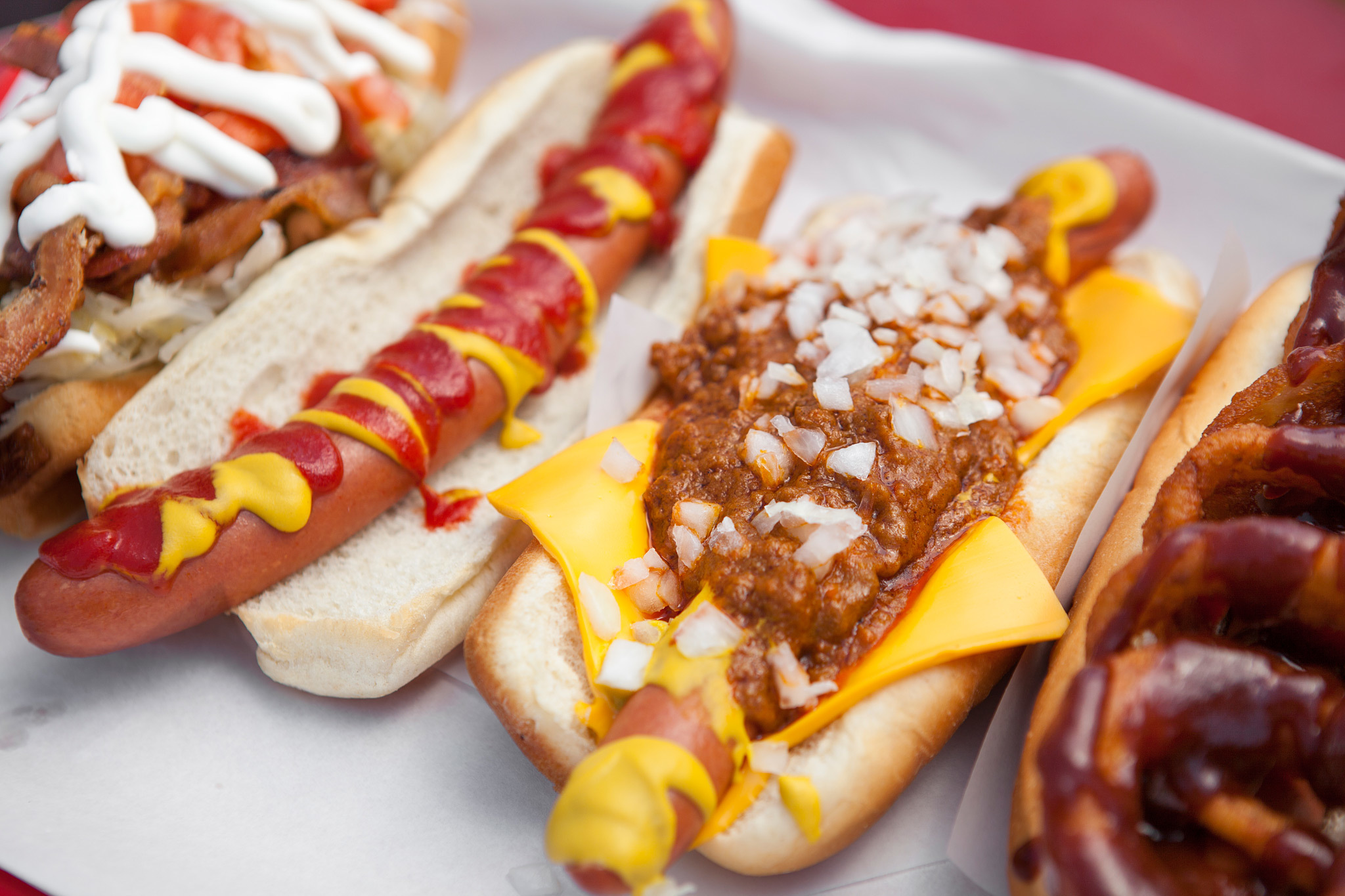 what goes good with chili dogs