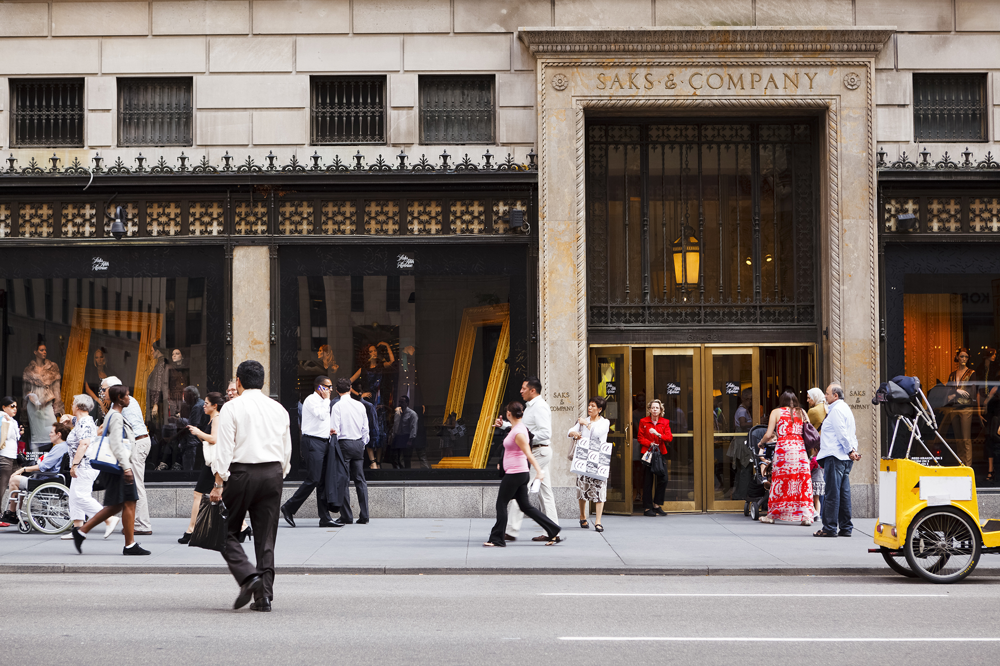 Louis Vuitton store on 5th Avenue, Midtown Manhattan, New York