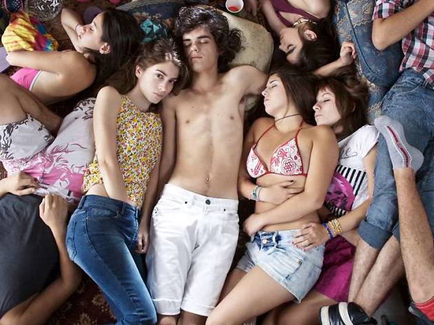 Joven y alocada Joven y alocada
