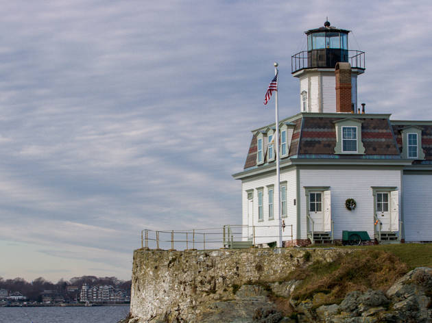 Five Dramatic Lighthouses That You Can Rent Overnight Near Nyc