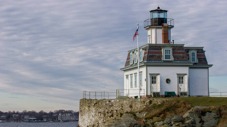 Five dramatic lighthouses that you can rent overnight near NYC