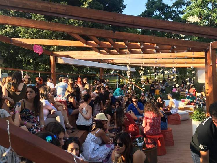 Fiestas en la Terraza Atenas