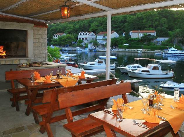 Tavern Lanterna Tavern Lanterna