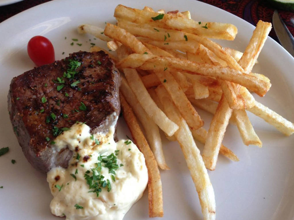 13 Best Austin Steakhouses for Rib Eye, Sirloin and More