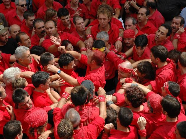The 'pinya': Passion for the 'castellers' from inside The 'pinya': Passion for the 'castellers' from inside