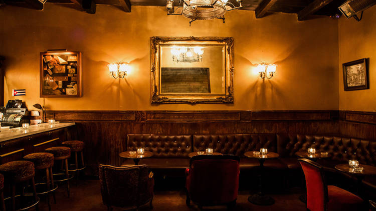 La Descarga | Bars in East Hollywood, Los Angeles