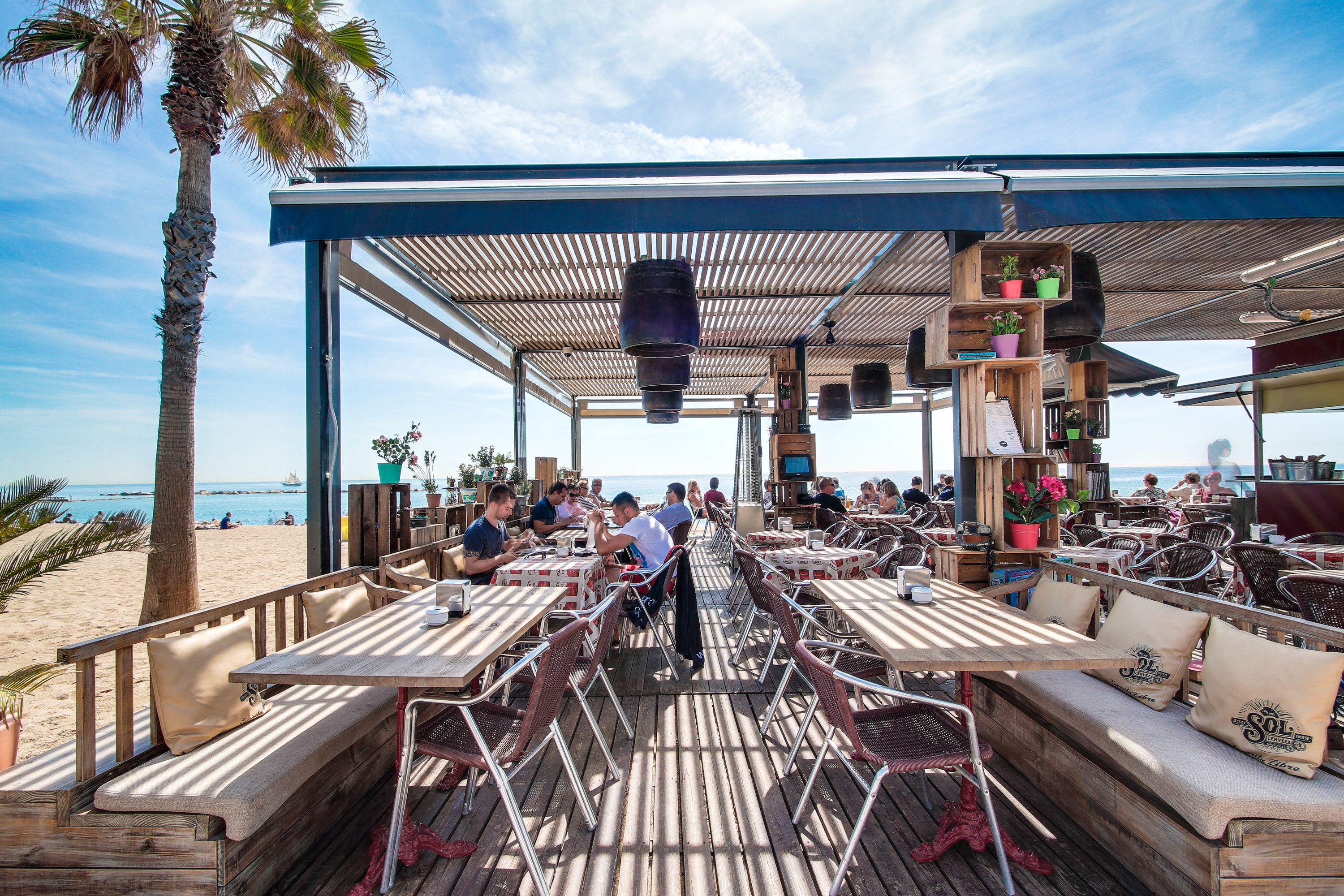 The 17 best Barcelona beach bars image