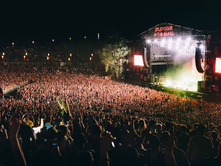 Splendour in the Grass still plagued with exit delays on day two