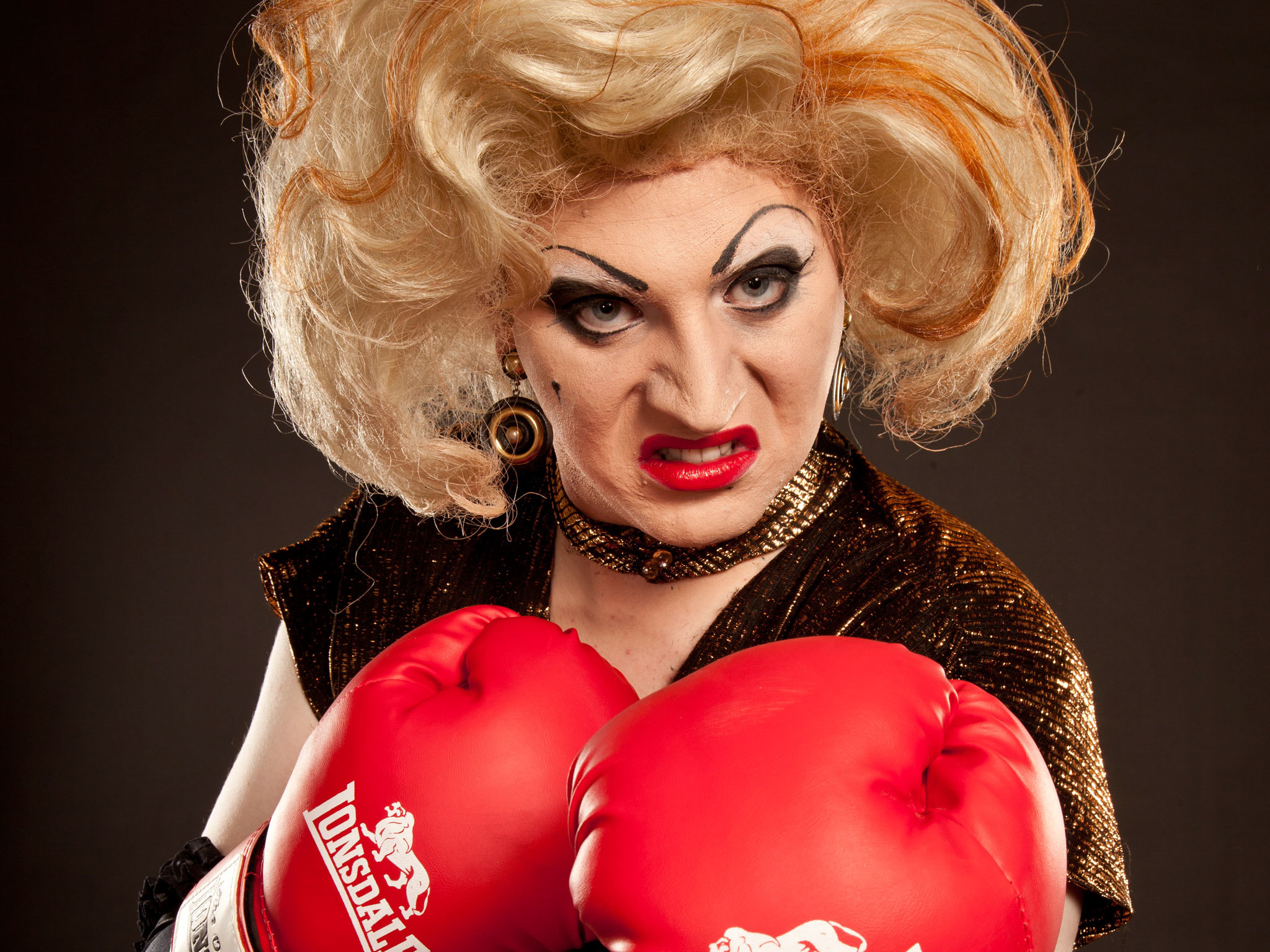 London boasts hosts who roast Comedy roasts in London