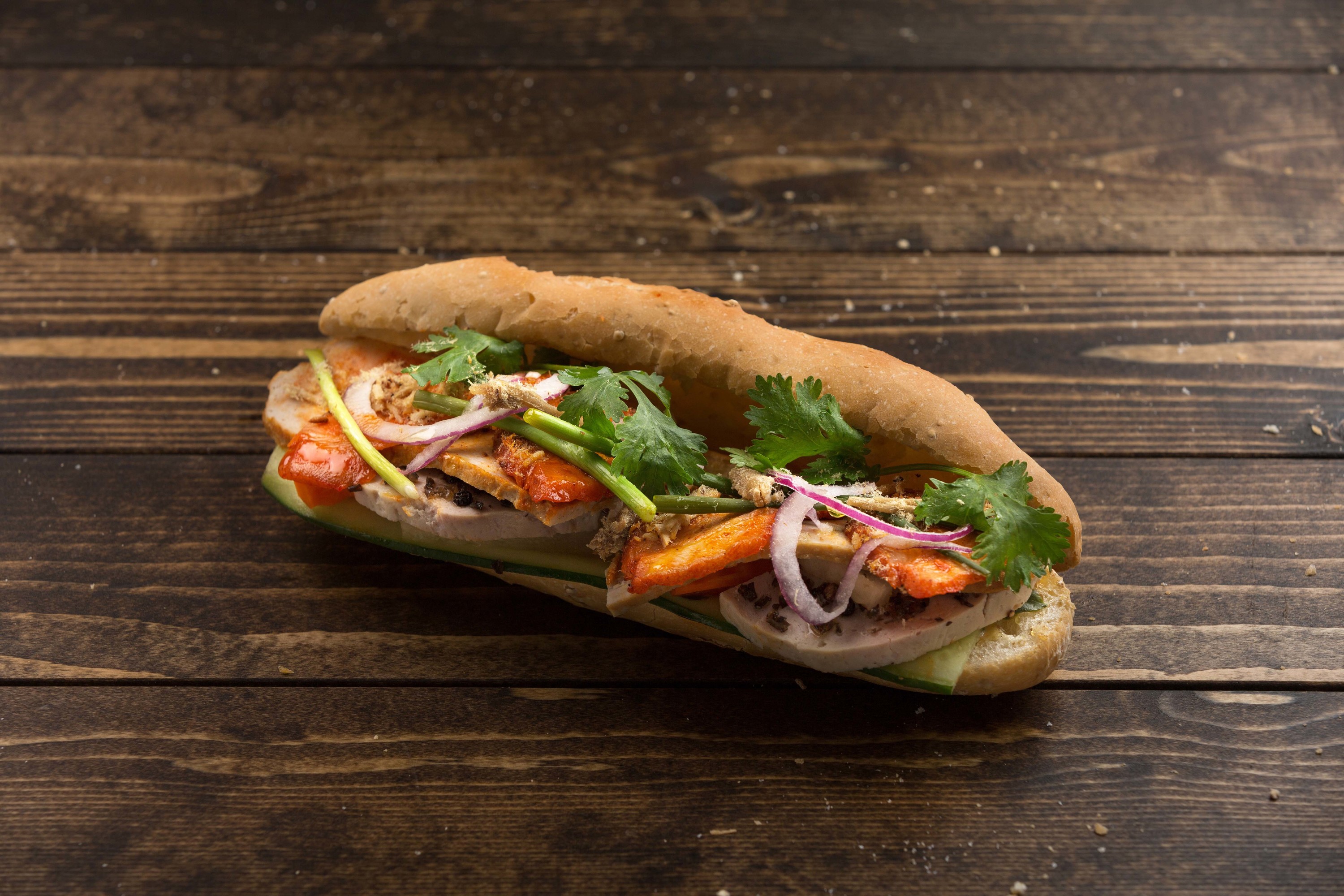 Bánh mì Bánh mì | Shopping in Suidobashi, Tokyo