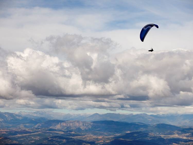 Paragliding in Montsec