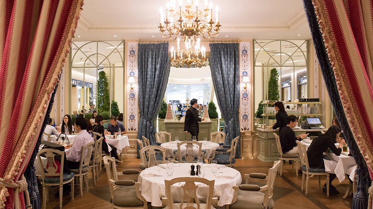 Ladurée Salon de Thé