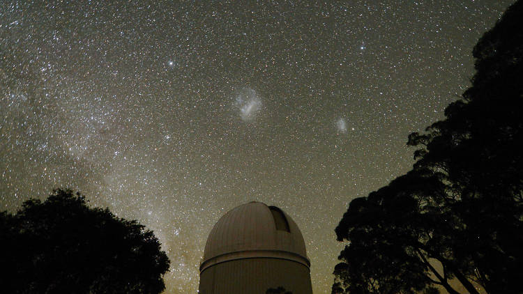 Stare at the stars – and into each other's eyes – in the best stargazing spots near Sydney