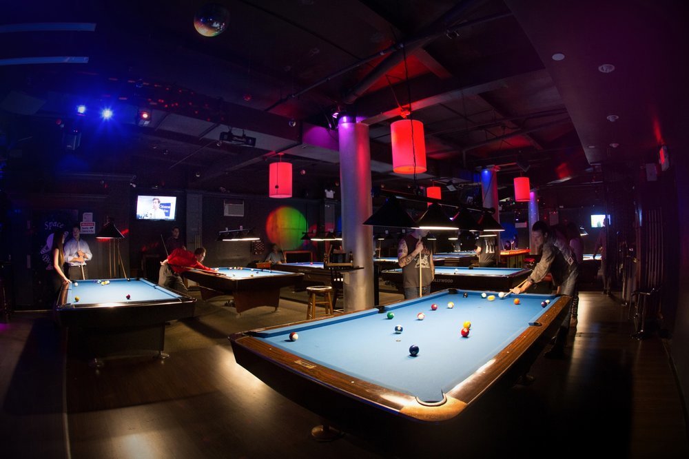 pool billiards bar