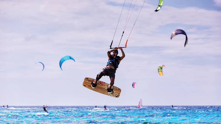 Kitesurfing