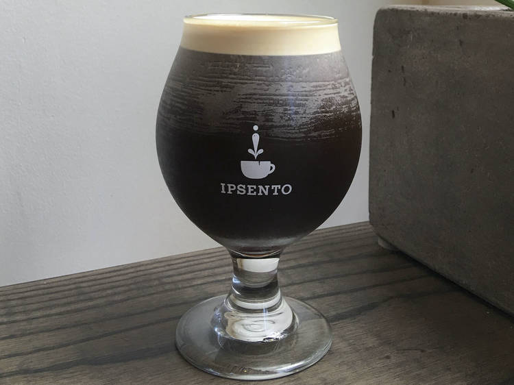 Nitro coffee at Ipsento Coffee