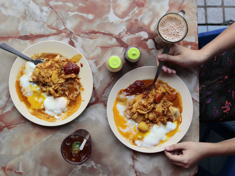 Roti canai banjir special at Selangor Mansion