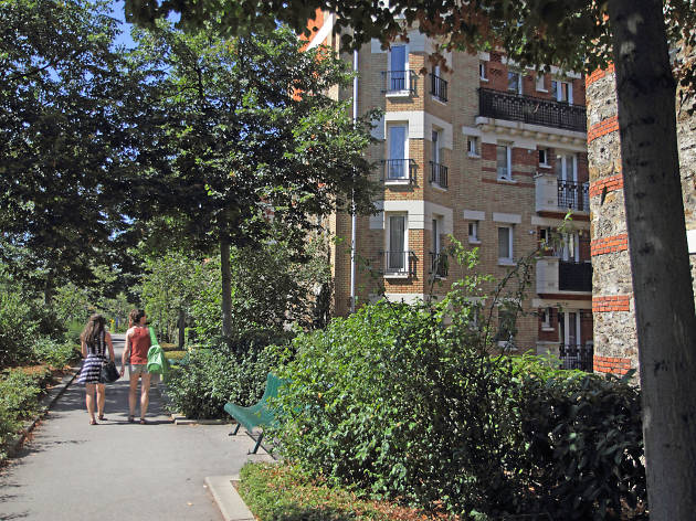 Paris vu d'en haut : promenade sur la Coulée verte René Dumont Paris vu d'en haut : promenade sur la Coulée verte René Dumont