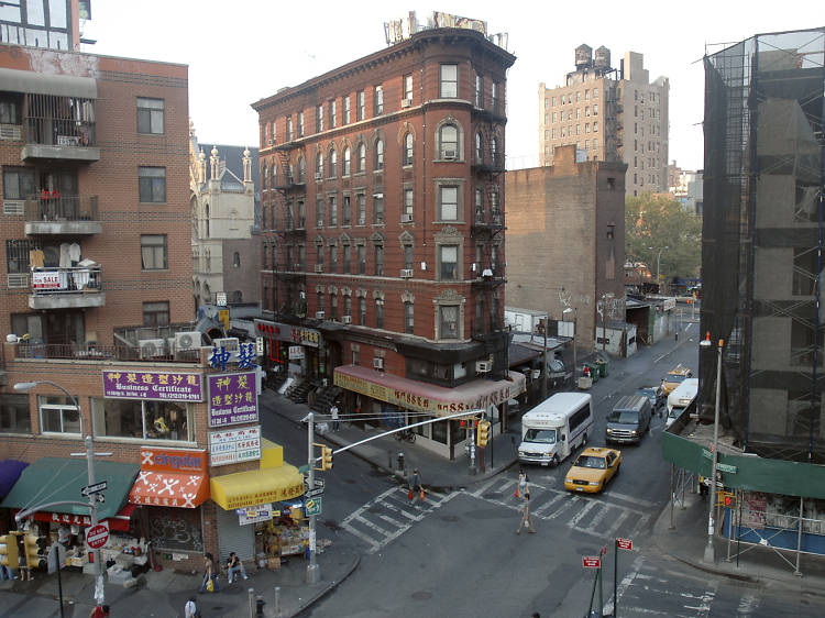 Take a food tour of Chinatown