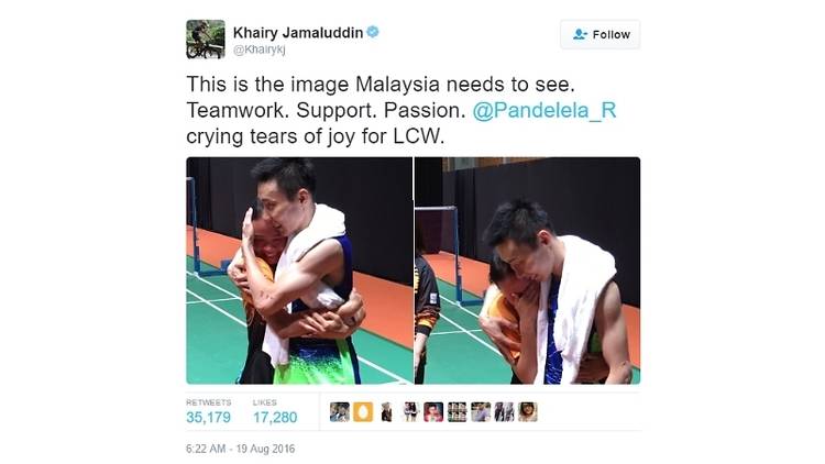 Pandelela Rinong embraced Chong Wei on his victory against Lin Dan