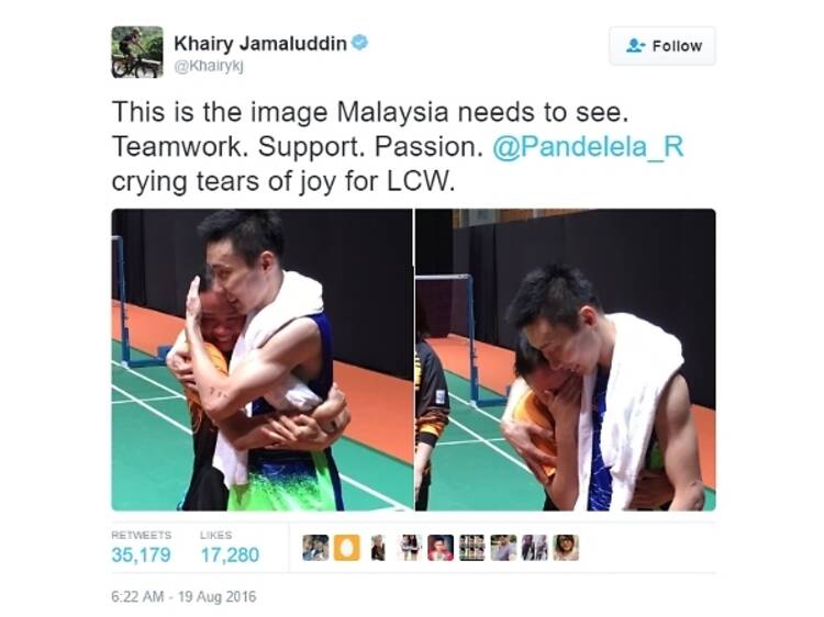 Pandelela Rinong embraced Chong Wei on his victory against Lin Dan