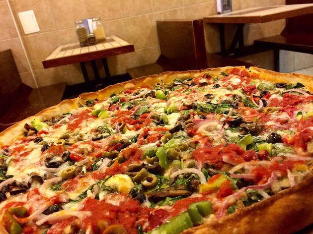 Rizzo’s Fine Pizza astoria restaurants