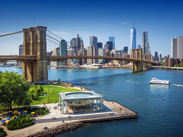 Circle Line: Landmarks and Brooklyn Cruise Circle Line: Landmarks and Brooklyn Cruise